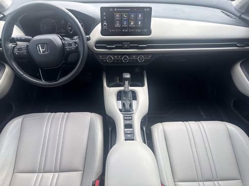 Used 2025 Honda HR-V EX-L image 11
