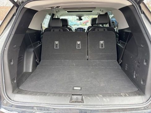 Used 2021 Chevrolet Traverse High Country AWD/4WD image 8