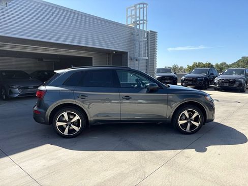 Used 2023 Audi Q5 2.0T Premium Plus w/ Premium Plus Package AWD/4WD image 4