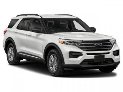 Used 2022 Ford Explorer XLT w/ Equipment Group 202A AWD/4WD image 9
