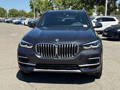 Certified 2022 BMW X5 sDrive40i w/ Parking Assistance Package RWD image 3