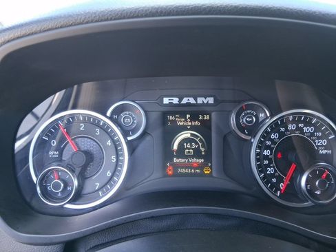 Used 2024 RAM 2500 Tradesman w/ Chrome Appearance Group AWD/4WD image 20