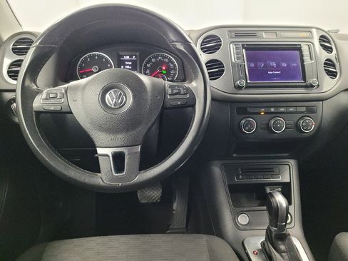 Used 2017 Volkswagen Tiguan Limited w/ Premium Package FWD image 22