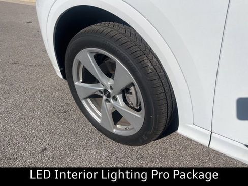 New 2025 Audi Q5 Premium Plus image 5