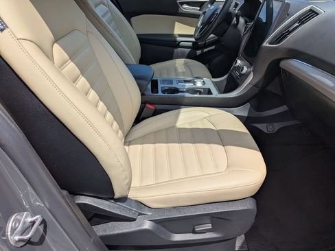 Used 2021 Ford Edge SEL w/ Convenience Package AWD/4WD image 29