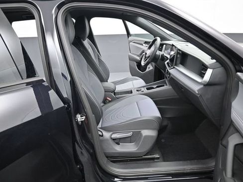 New 2026 Volkswagen Tiguan SE R-Line AWD/4WD image 14