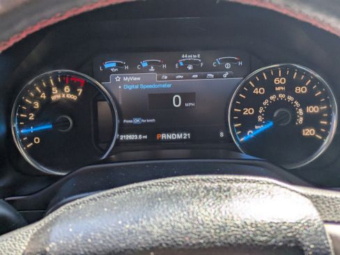 Used 2015 Ford F150 Platinum image 19