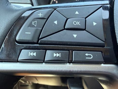 Used 2024 Nissan Altima 2.5 SL FWD image 17