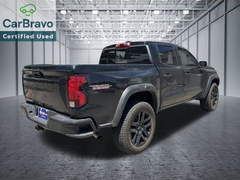 Used 2025 Chevrolet Colorado Trail Boss AWD/4WD image 5