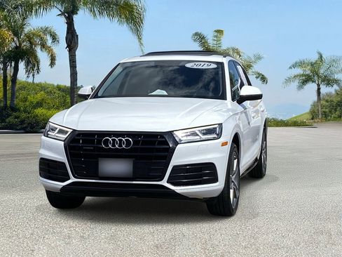 Used 2019 Audi Q5 2.0T Premium Plus w/ Premium Plus Package AWD/4WD image 7
