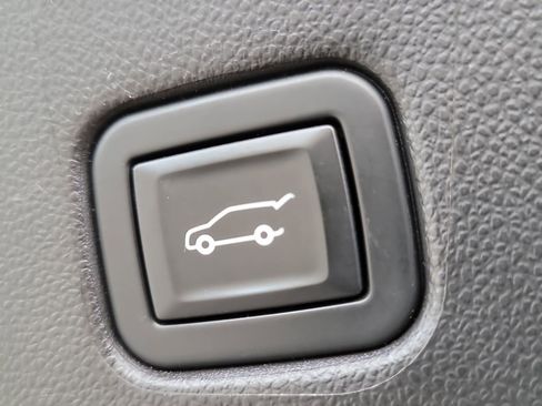 Used 2021 Chevrolet Blazer RS w/ Enhanced Convenience Package image 10