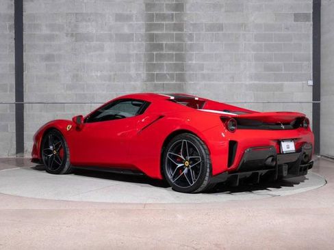 Used 2020 Ferrari 488 Pista Spider image 39