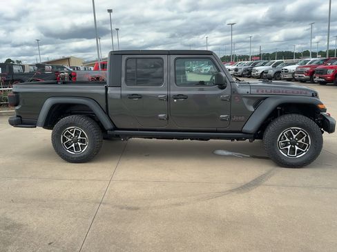 New 2025 Jeep Gladiator Rubicon w/ Safety Group image 9