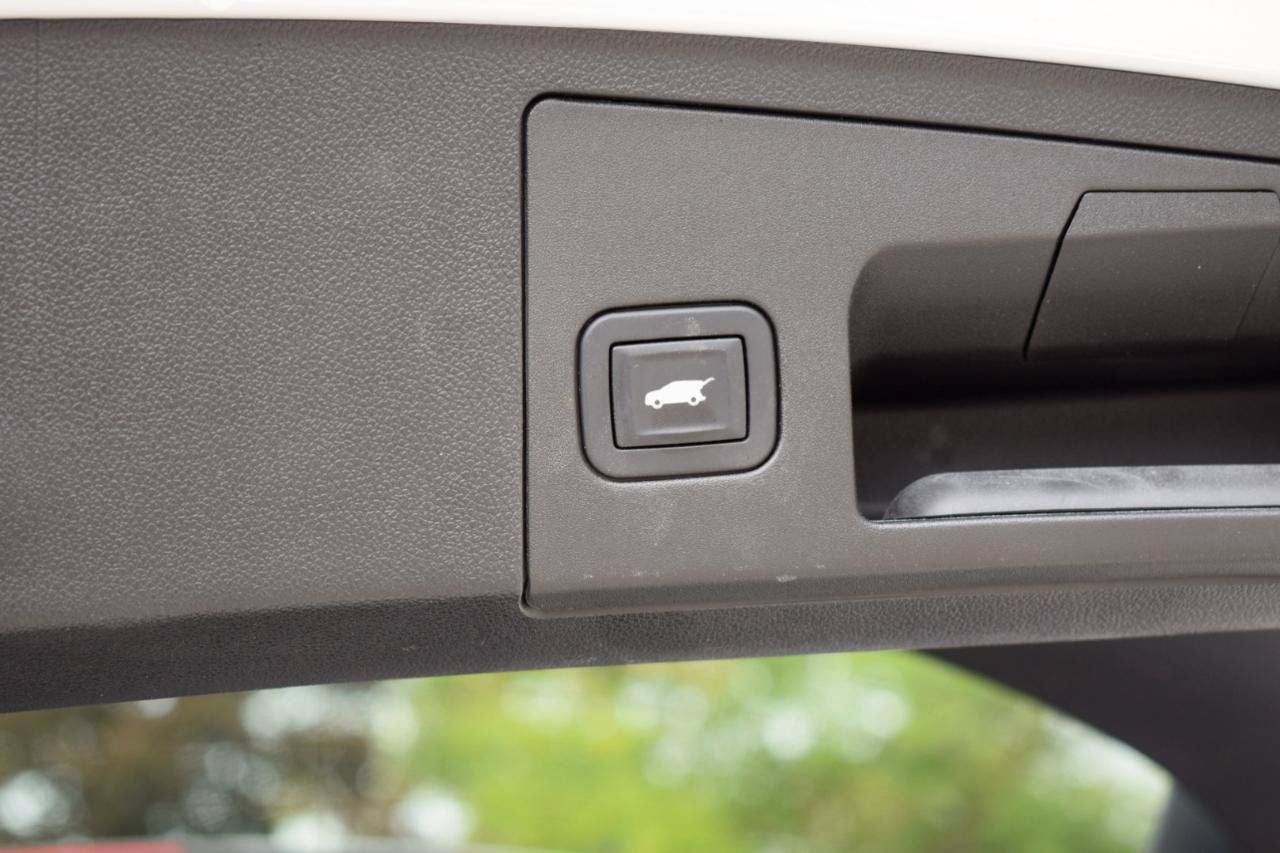 Used 2019 Cadillac XT4 Sport w/ Driver Awareness Package FWD image 36