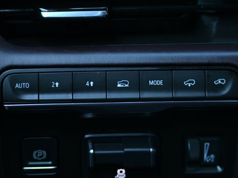 Used 2021 Cadillac Escalade Sport Platinum image 29