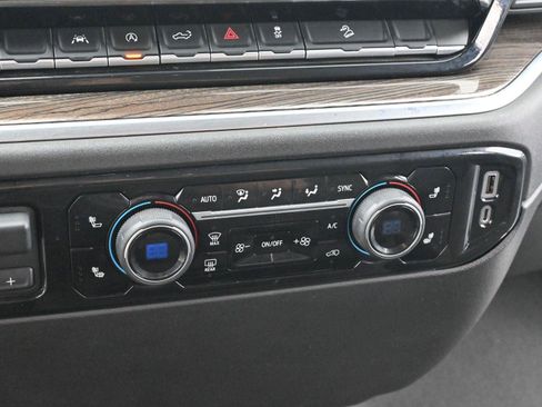 Used 2023 Chevrolet Silverado 1500 LT w/ Z71 Off-Road Package image 22