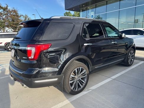 Used 2019 Ford Explorer Platinum AWD/4WD image 12