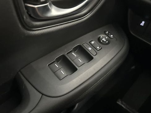 Used 2024 Honda HR-V LX image 16