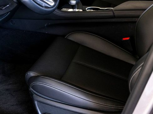 Used 2026 Genesis G70 2.5T RWD image 15