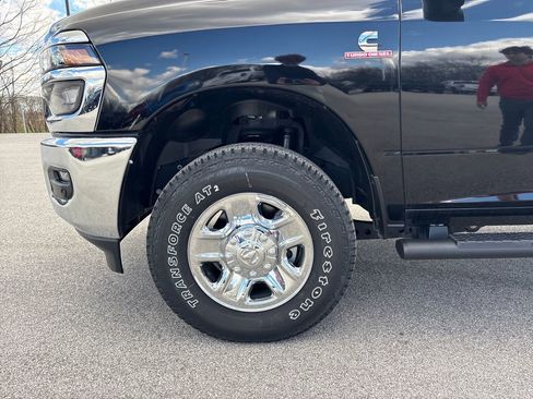 New 2025 RAM 2500 Tradesman AWD/4WD image 12