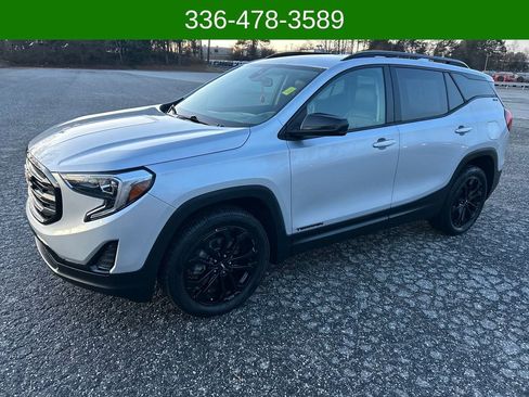 Used 2020 GMC Terrain SLE w/ Elevation Edition image 1
