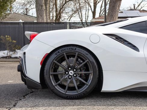 Used 2020 Ferrari 488 Pista Coupe image 22