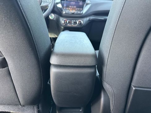 Certified 2023 Chevrolet TrailBlazer LT w/ Convenience Package image 13