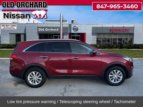 Used 2016 Kia Sorento LX w/ LX Convenience Package image 6