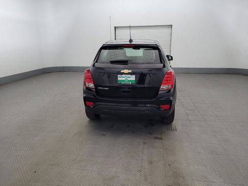 Used 2017 Chevrolet Trax LS AWD/4WD image 7