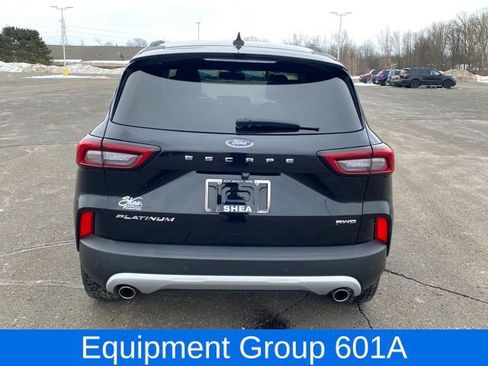 Used 2023 Ford Escape Platinum image 4