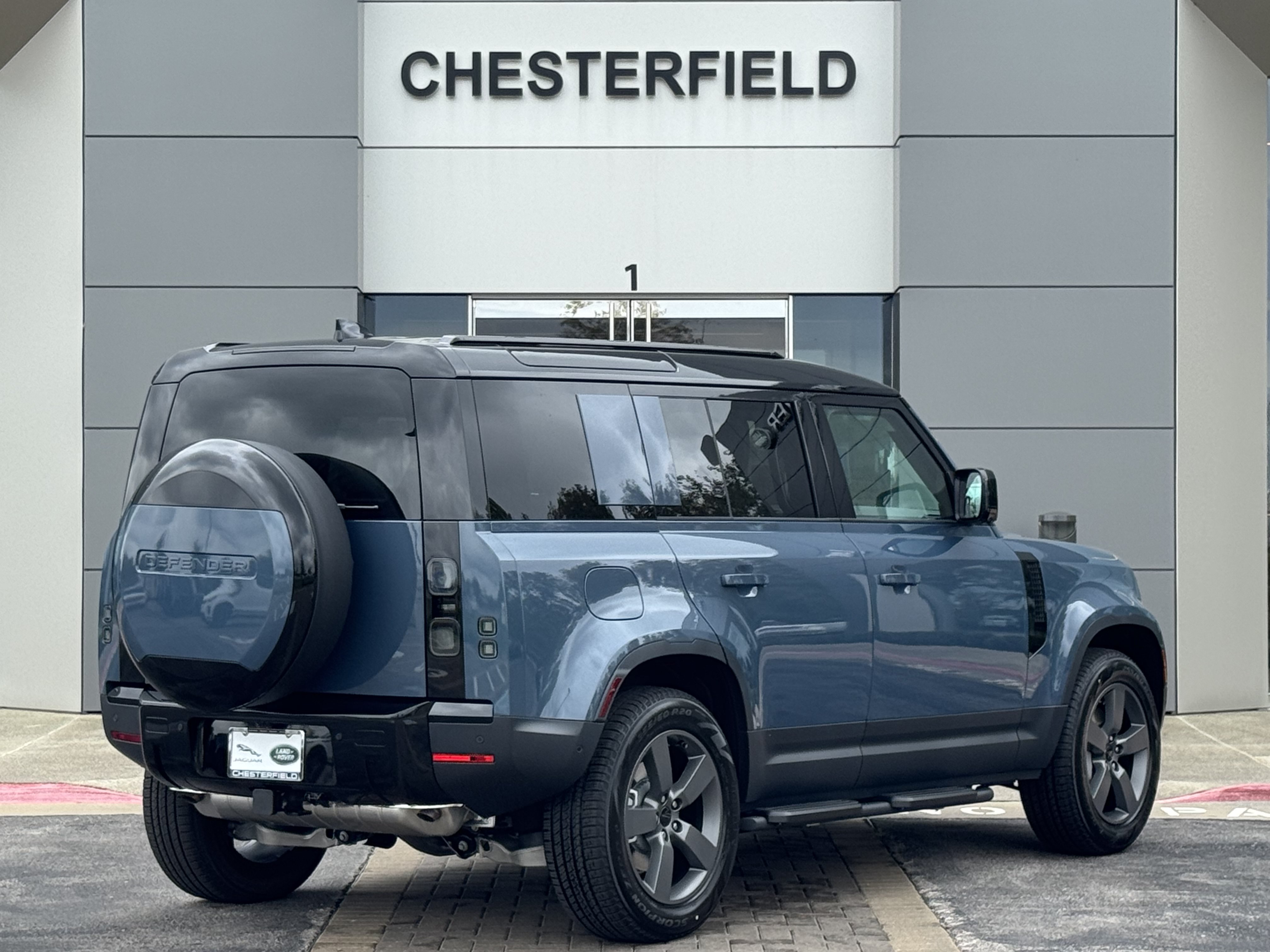 New 2026 Land Rover Defender 110 S AWD/4WD image 2