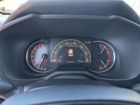 Used 2025 Toyota RAV4 XLE image 21