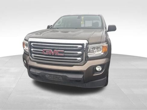 Used 2015 GMC Canyon SLE w/ SLE Convenience Package AWD/4WD image 2