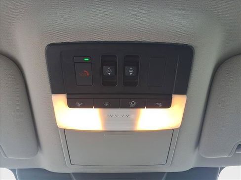 Used 2024 Nissan Pathfinder SV AWD/4WD image 30