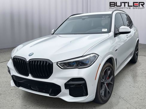 Used 2022 BMW X5 xDrive45e w/ M Sport Package image 2