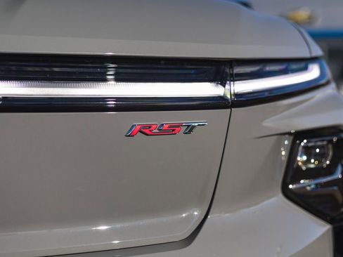 New 2025 Chevrolet Silverado EV RST image 7