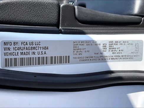 Used 2021 Jeep Grand Cherokee Laredo X image 36