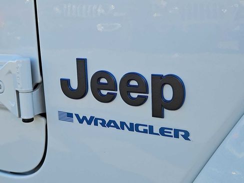 Used 2023 Jeep Wrangler Rubicon w/ Cold Weather Group image 12