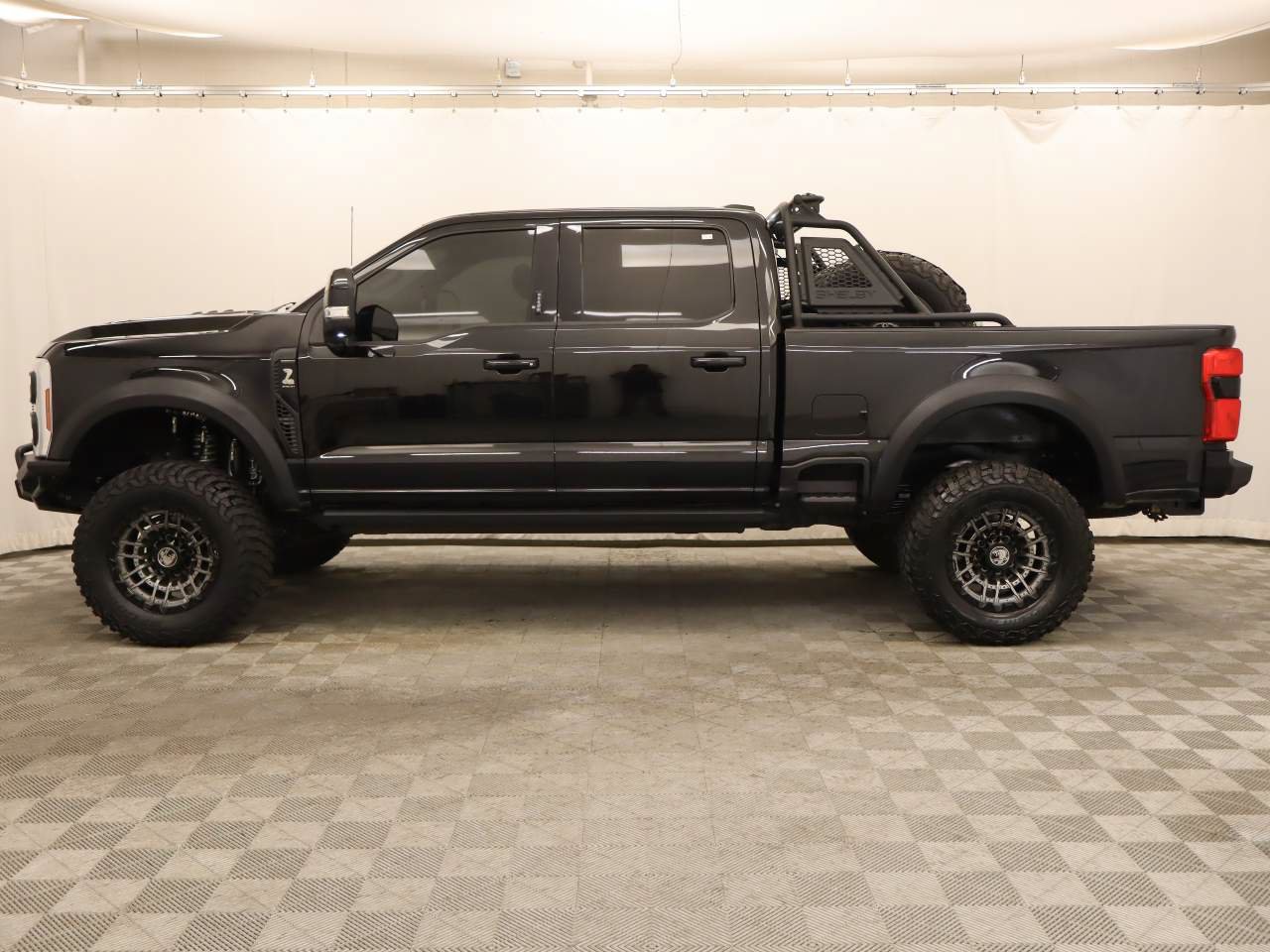 Used 2024 Ford F250 Lariat w/ Lariat Ultimate Package AWD/4WD image 2