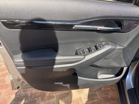 Certified 2025 Kia Seltos EX w/ EX Sunroof Package AWD/4WD image 13