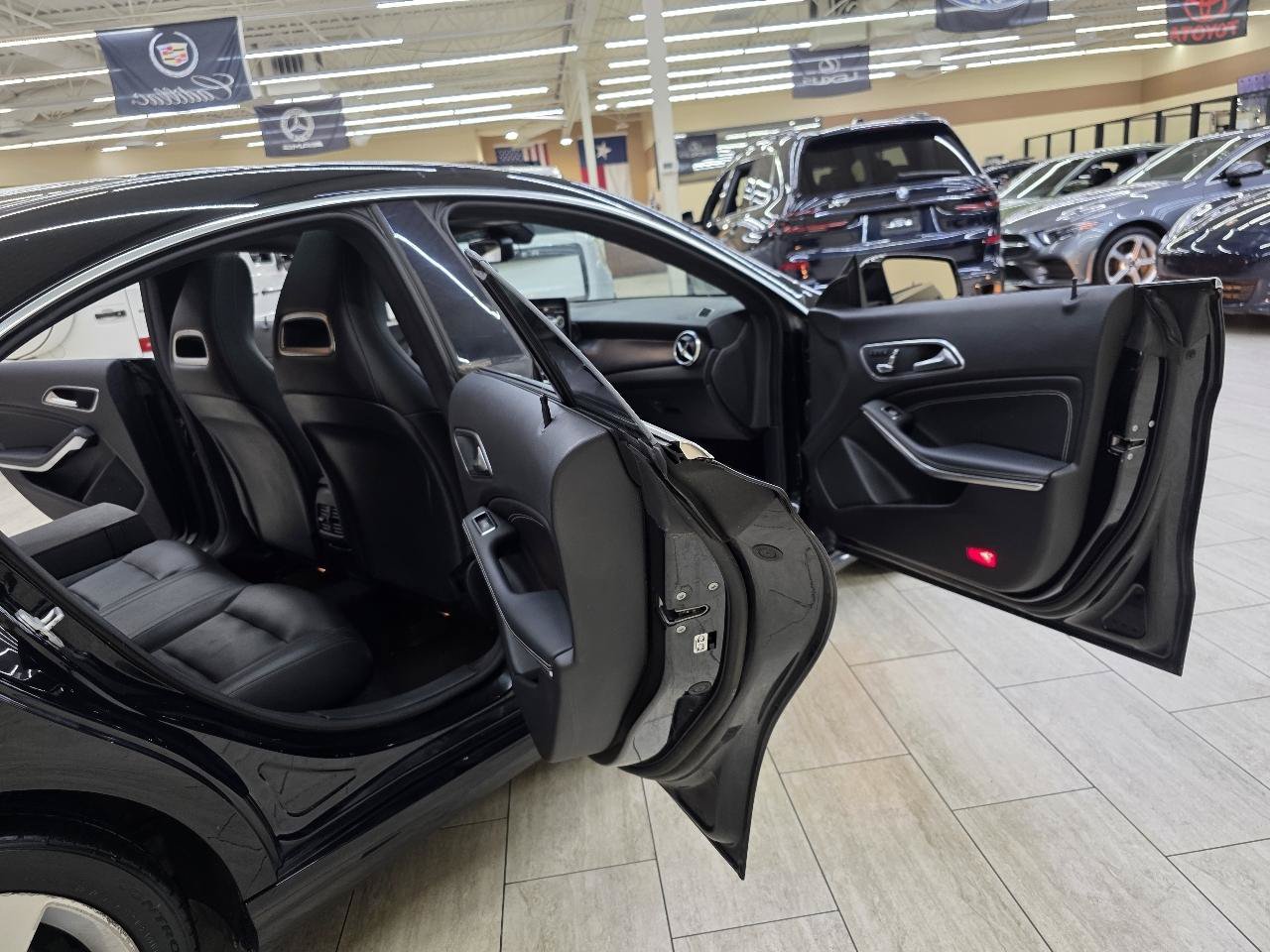Used 2018 Mercedes-Benz CLA 250 4MATIC image 13