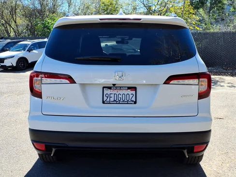Certified 2022 Honda Pilot Sport image 5