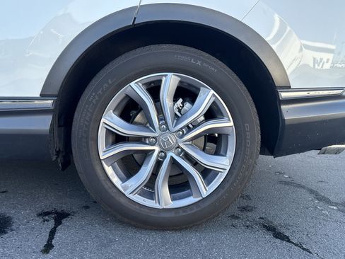 Used 2020 Honda CR-V Touring image 3