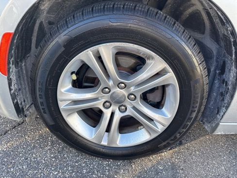 Used 2020 Dodge Charger SXT w/ Leather Interior Group image 14