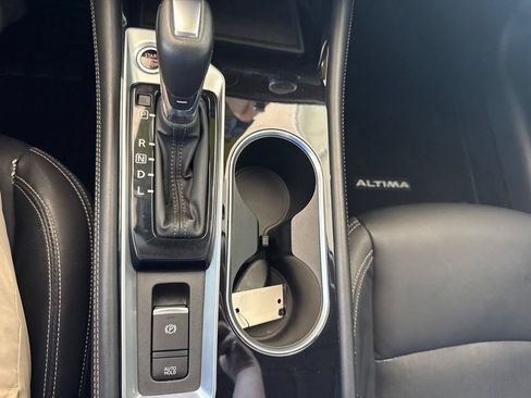 Used 2020 Nissan Altima 2.5 Platinum FWD image 21