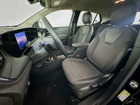 Used 2025 Buick Encore GX Preferred FWD image 13