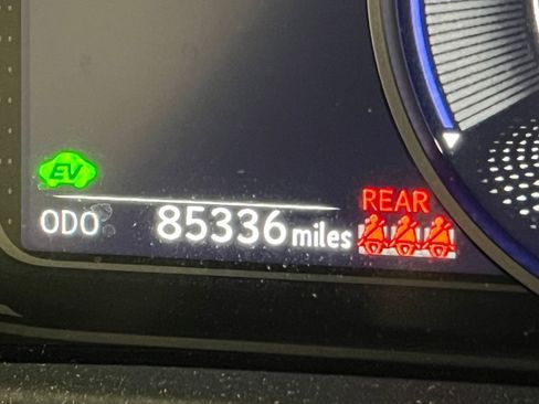 Used 2022 Lexus UX 250h w/ Premium Package image 18