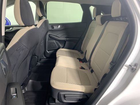 Used 2021 Ford Escape SE image 33