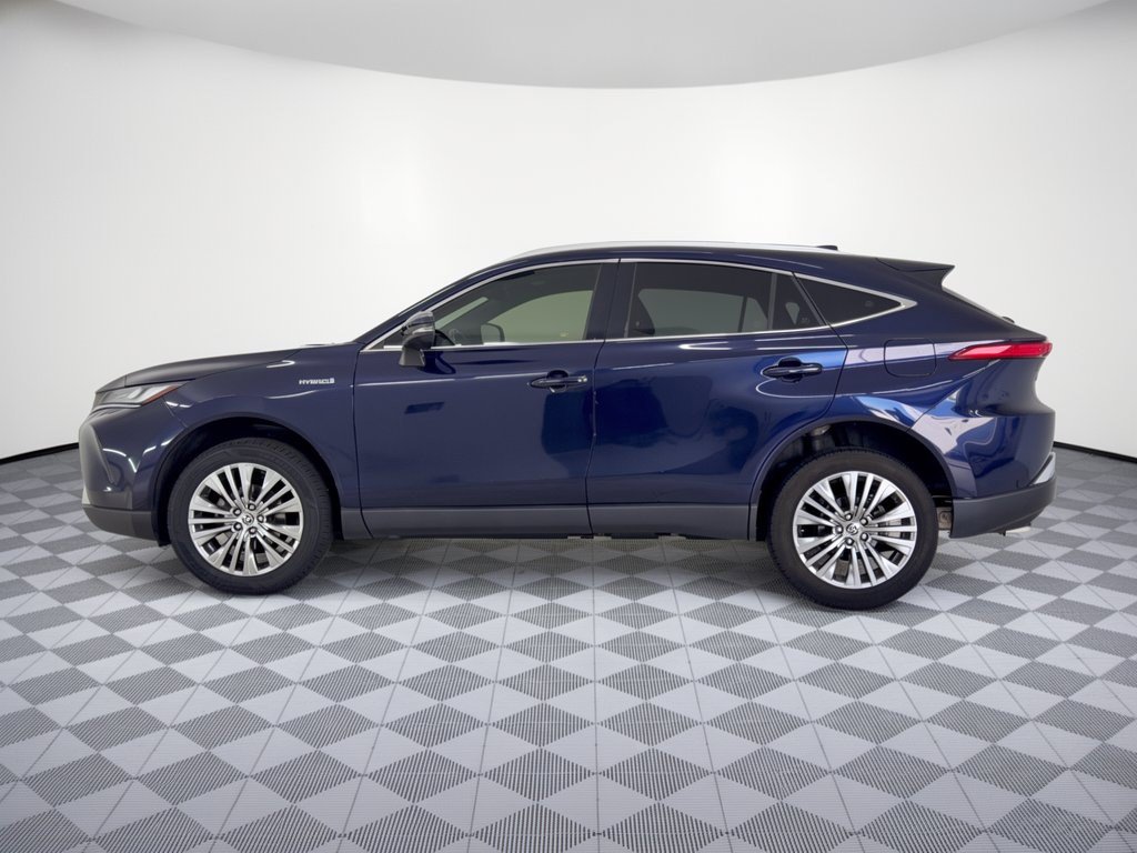 Used 2021 Toyota Venza XLE w/ Softex Package AWD/4WD image 2