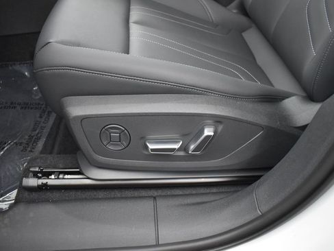 New 2026 Audi Q3 quattro 2.0T AWD/4WD image 9